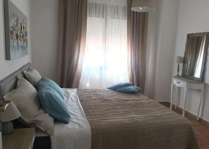 Ellea * Nea Skioni